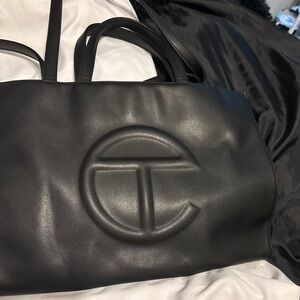 TELFAR - Medium in Blacn